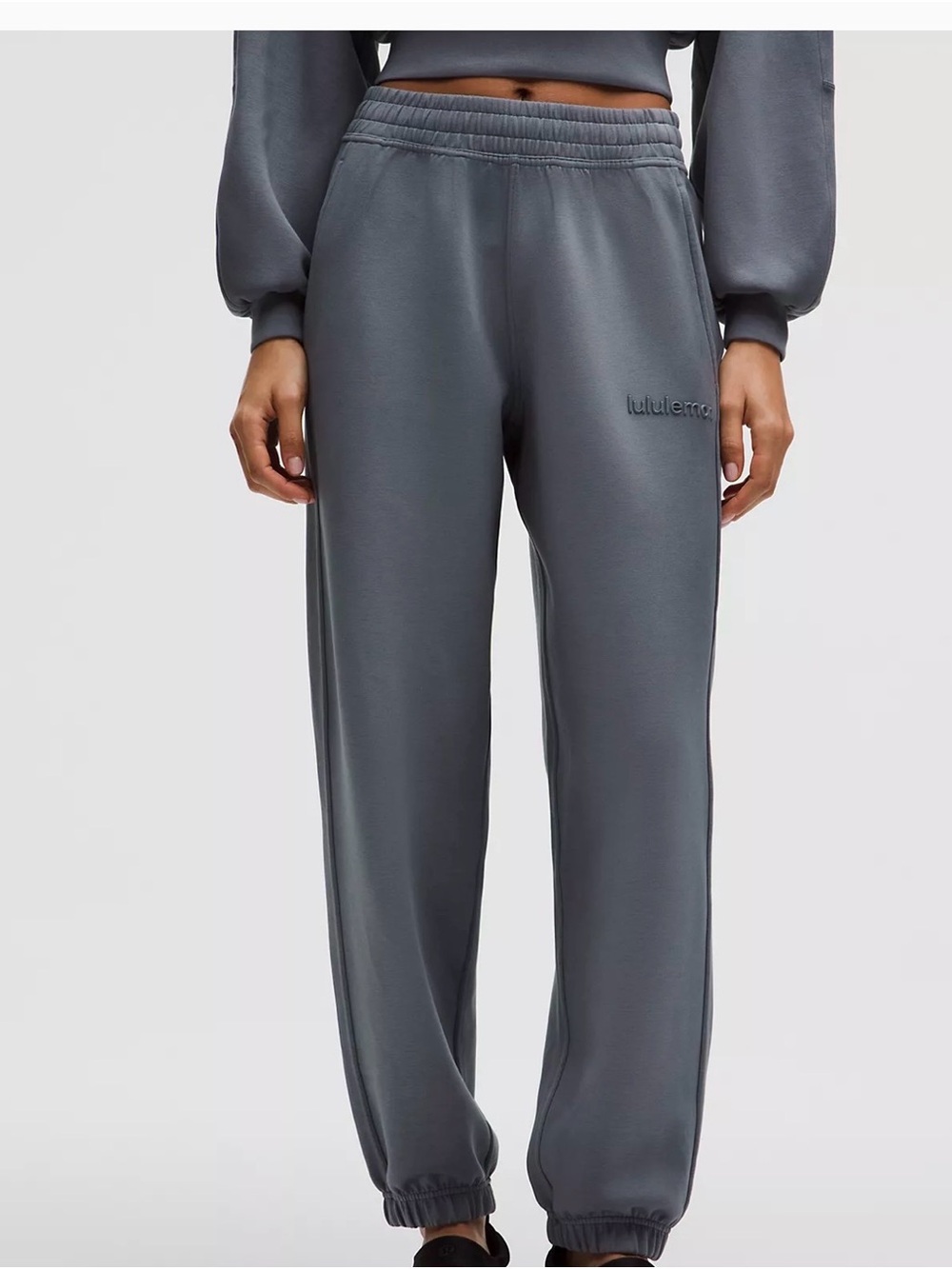 Lululemon Smooth Spacer Mid-Rise Jogger
Wash